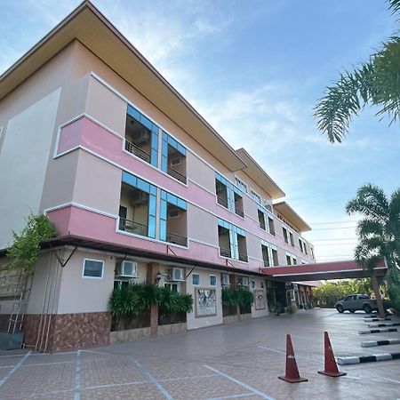 Sk Resort Pattaya Bang Lamung Extérieur photo